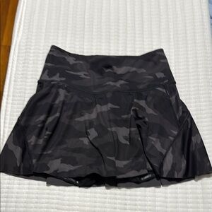 Athleta Ace tennis Black Camouflage Skirt